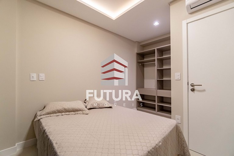 Apartamento com 3 dormitórios - LA263F