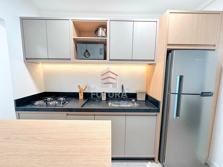 Apartamento com 2 dormitórios a 100 mts da praia;