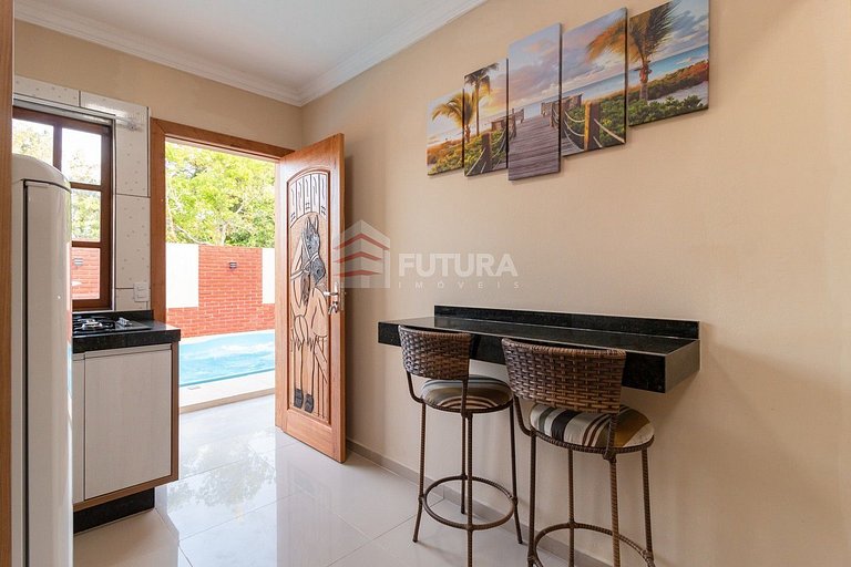 CASA COM PISCINA E 05 DORMITÓRIOS - LC101F