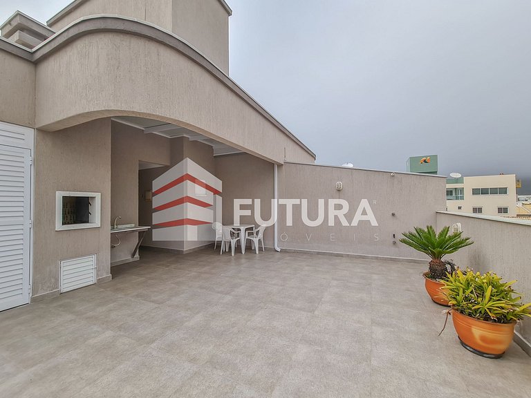 Duplex com 2 dormitórios a 50 mts da praia;