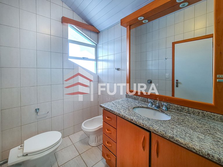 Casa beira mar com 05 dormitórios - LC113F