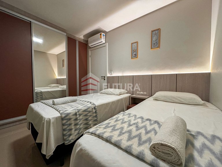 Apartamento com 02 dormitórios - LA040EF