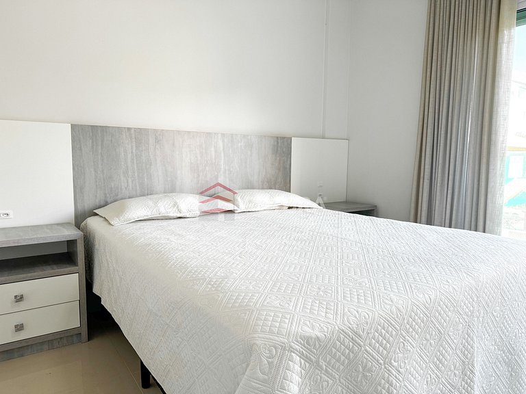 Apartamento com 02 suítes no Mariscal - LA041EF