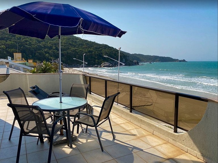 Maravilhoso triplex beira mar para aluguel Bombas