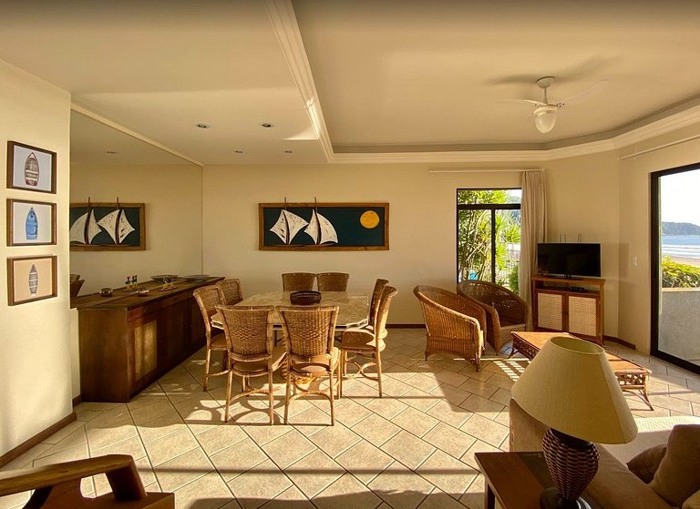 Maravilhoso triplex beira mar para aluguel Bombas