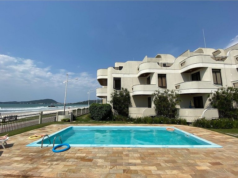 Triplex beira mar para 11 pessoas Praia de Bombas
