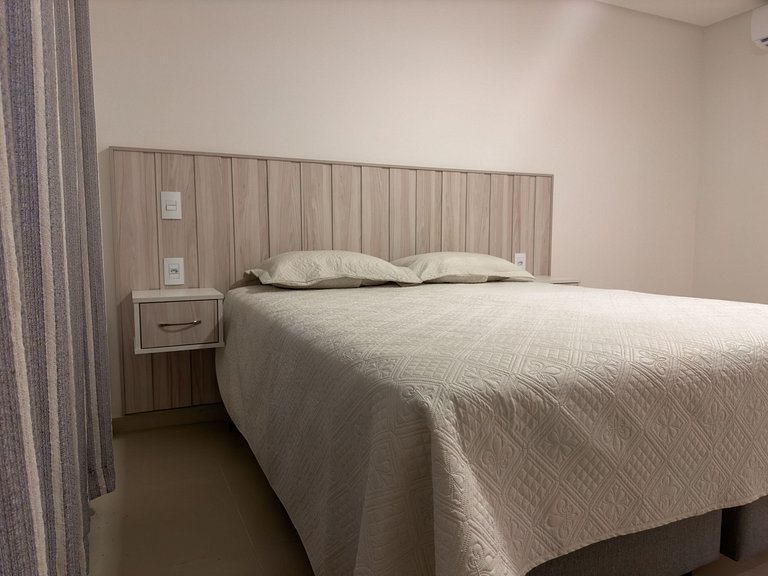 Apartamento Duplex 03 Dormitórios em Bombas para Aluguel de