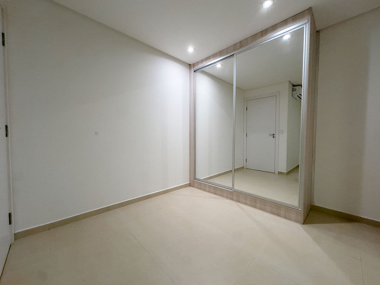 Apartamento Duplex 03 Dormitórios em Bombas para Aluguel de