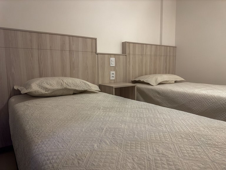 Apartamento Duplex 03 Dormitórios em Bombas para Aluguel de