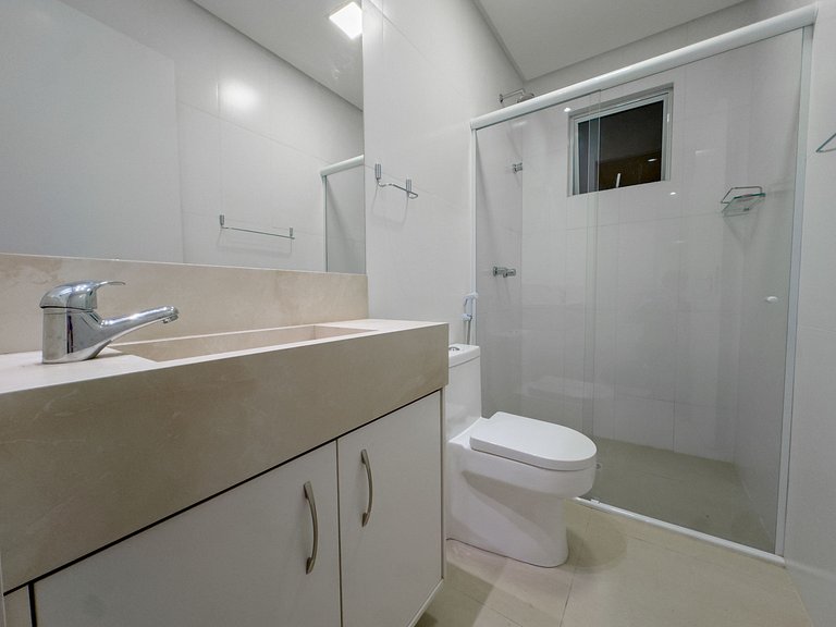 Apartamento Duplex 03 Dormitórios em Bombas para Aluguel de