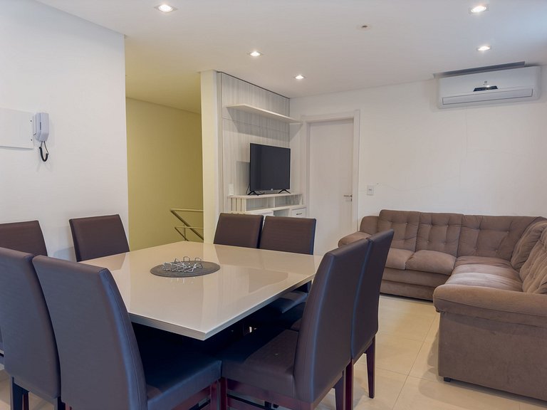Apartamento Duplex 03 Dormitórios em Bombas para Aluguel de