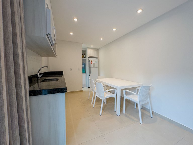 Apartamento Duplex 03 Dormitórios em Bombas para Aluguel de