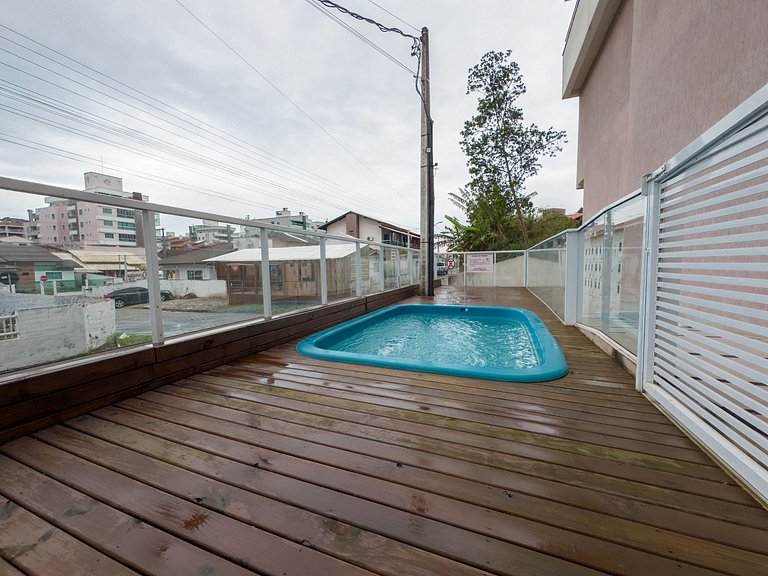 Apartamento Duplex 03 Dormitórios em Bombas para Aluguel de