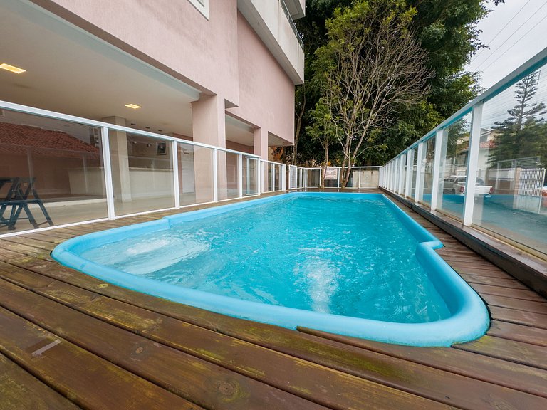 Apartamento Duplex 03 Dormitórios em Bombas para Aluguel de