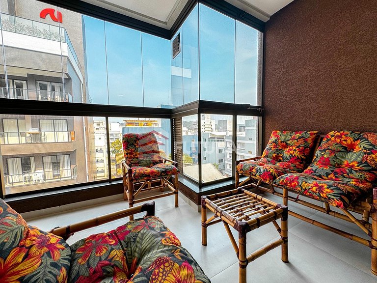 Apartamento 02 Dormitórios em Bombas para Temporada