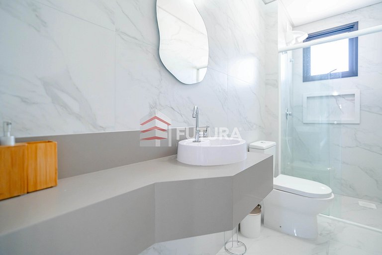 Apartamento frente mar com 3 dormitórios - LA266F
