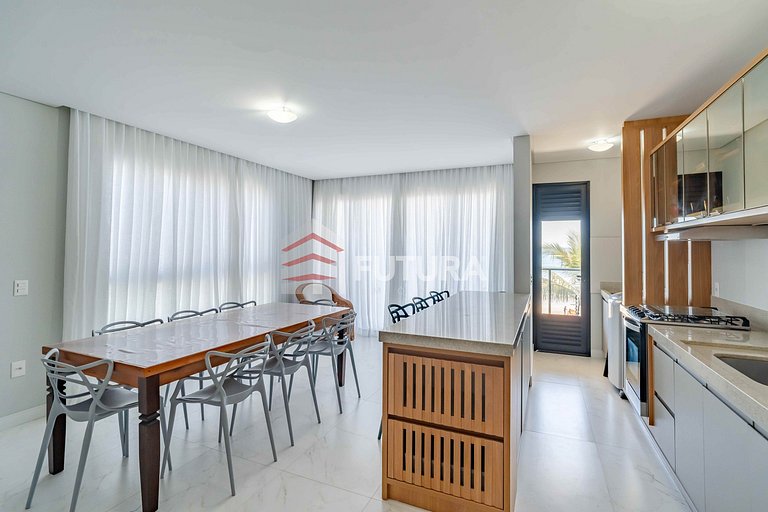 Apartamento frente mar com 3 dormitórios - LA266F