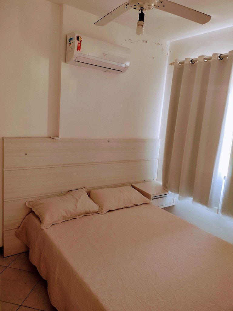 Apartamento para aluguel de temporada Bombas - SC