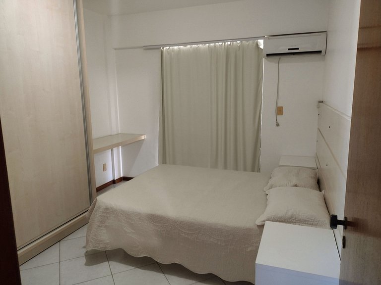 Apartamento para aluguel de temporada Bombas - SC