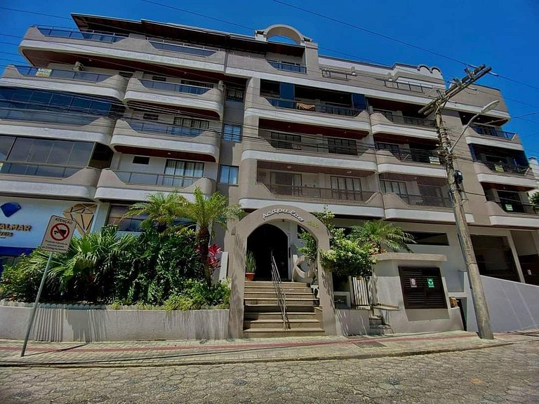 Apartamento para aluguel de temporada Bombas - SC - Acapulco