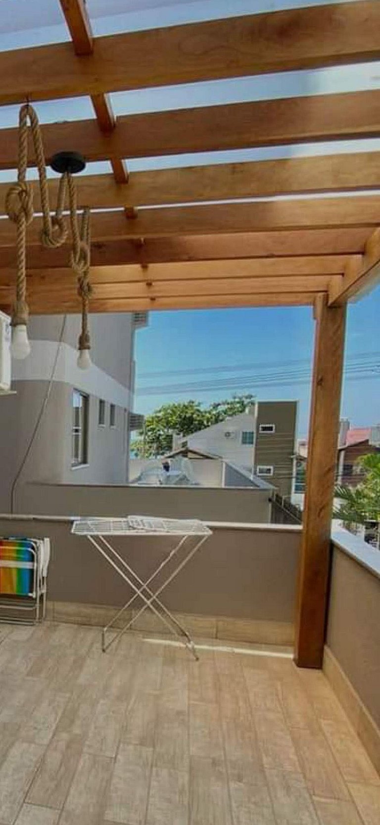 Apartamento para aluguel de temporada Bombas - SC - Acapulco