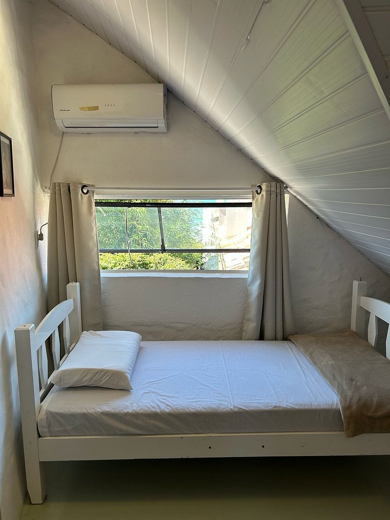 Apartamento para aluguel de temporada Bombas - SC