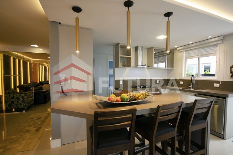 Lindo Apartamento 04 dormitórios Beira Mar em Bombas - Varan