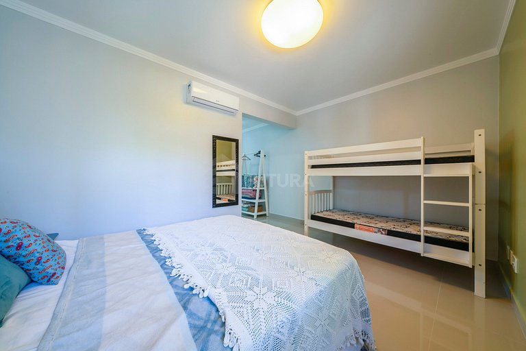 Triplex Beira Mar para 10 pessoas Praia de 4 Ilhas