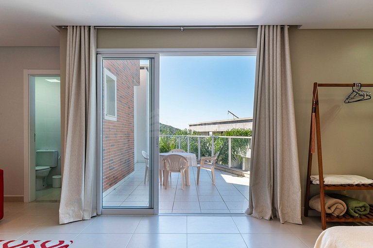 Triplex Beira Mar para 10 pessoas Praia de 4 Ilhas
