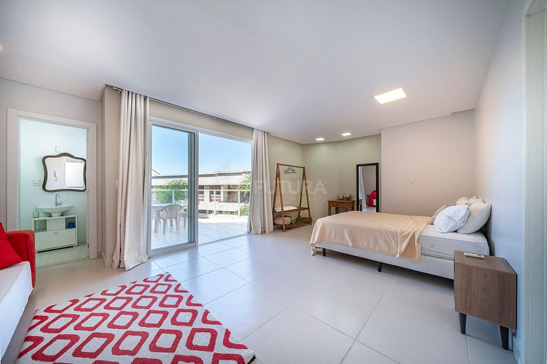 Triplex Beira Mar para 10 pessoas Praia de 4 Ilhas