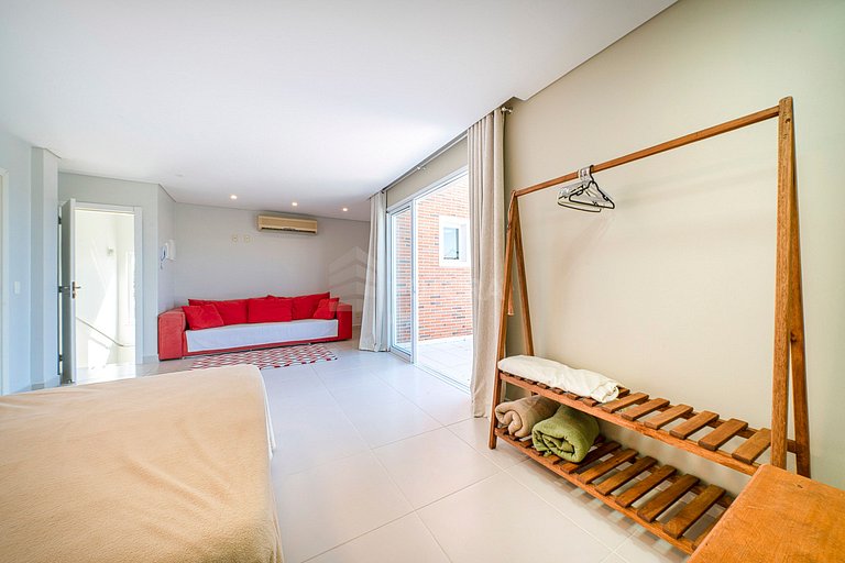 Triplex Beira Mar para 10 pessoas Praia de 4 Ilhas