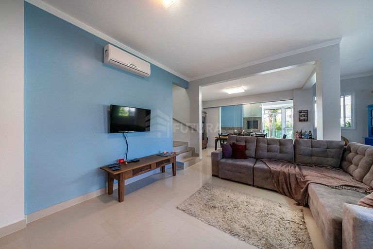 Lindo Triplex Beira Mar na Praia de 4 Ilhas