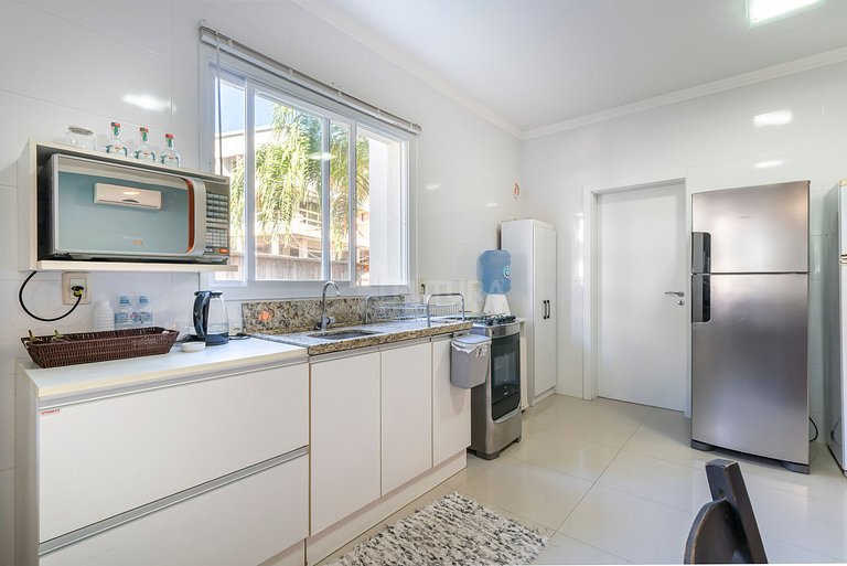 Triplex Beira Mar para 10 pessoas Praia de 4 Ilhas