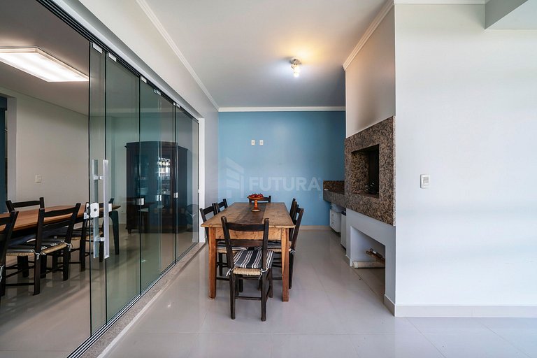 Triplex Beira Mar para 10 pessoas Praia de 4 Ilhas