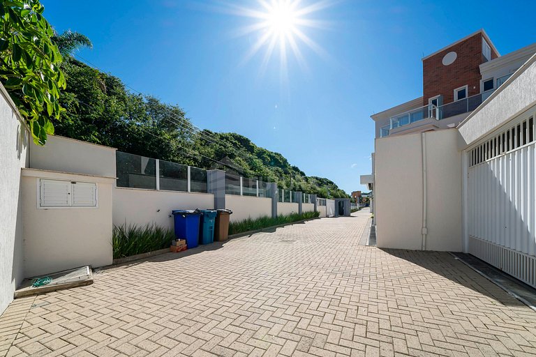 Lindo Triplex Beira Mar na Praia de 4 Ilhas