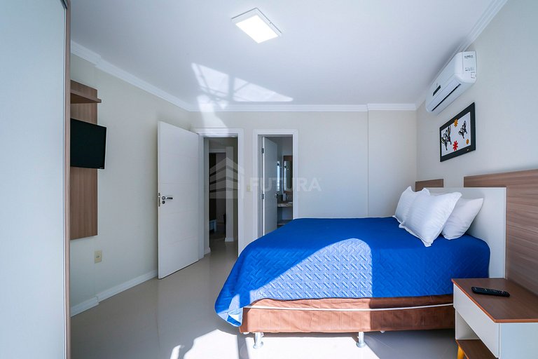 Apartamento Beira Mar com 03 Suítes em Bombas - Athenas