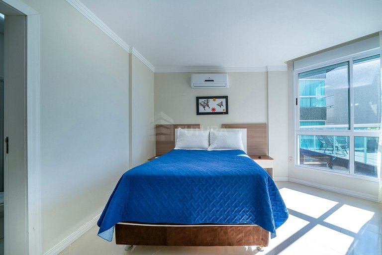 Apartamento Beira Mar com 03 Suítes em Bombas - Athenas