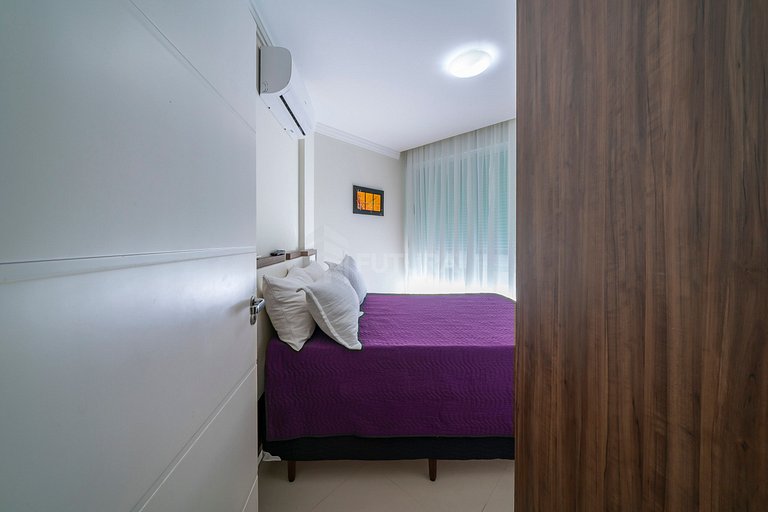 Apartamento Beira Mar com 03 Suítes em Bombas - Athenas