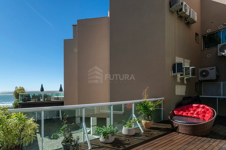 Apartamento Beira Mar com 03 Suítes em Bombas - Athenas