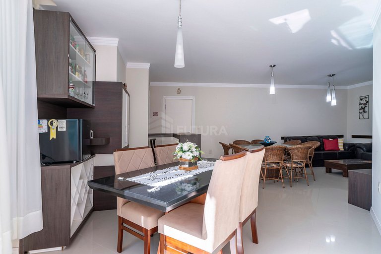 Apartamento Beira Mar com 03 Suítes em Bombas - Athenas