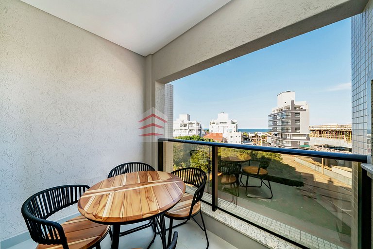 Apartamento com 02 dormitórios - LA063EF