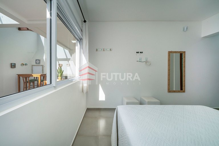 Apartamento com 02 Dormitórios Mariscal - LA065EF