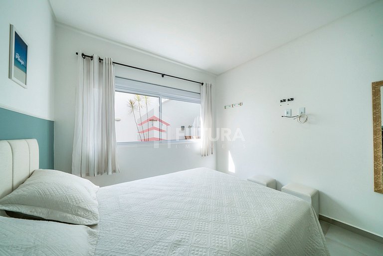 Apartamento com 02 Dormitórios Mariscal - LA065EF