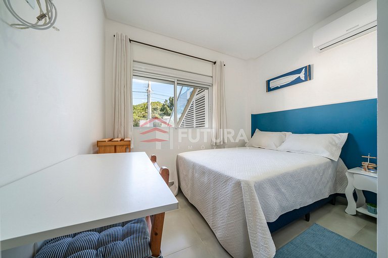 Apartamento com 02 Dormitórios Mariscal - LA065EF