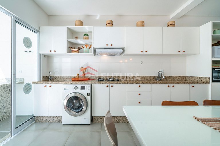 Apartamento com 02 Dormitórios Mariscal - LA065EF