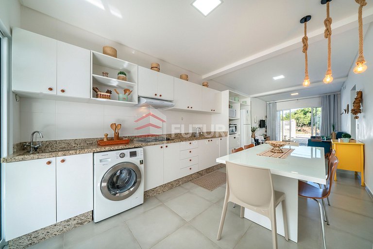 Apartamento com 02 Dormitórios Mariscal - LA065EF