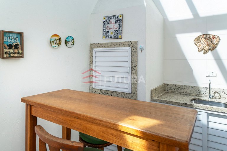 Apartamento com 02 Dormitórios Mariscal - LA065EF