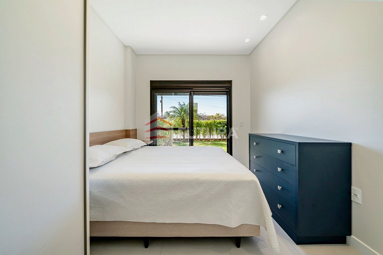 Apartamento térreo com 02 suítes - LA018EF