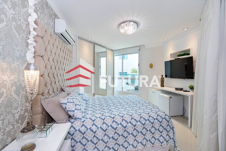 Apartamento com 3 suítes Beira Mar em Bombas SC