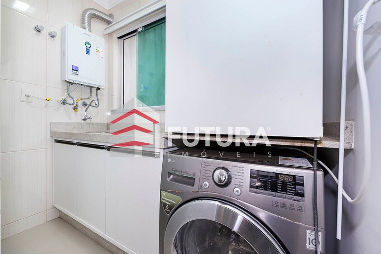 Apartamento com 3 suítes Beira Mar em Bombas SC
